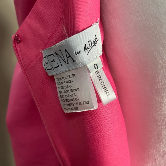 Mac Duggal One Sleeve Split Hem Cocktail Dress - Picture 10 of 12